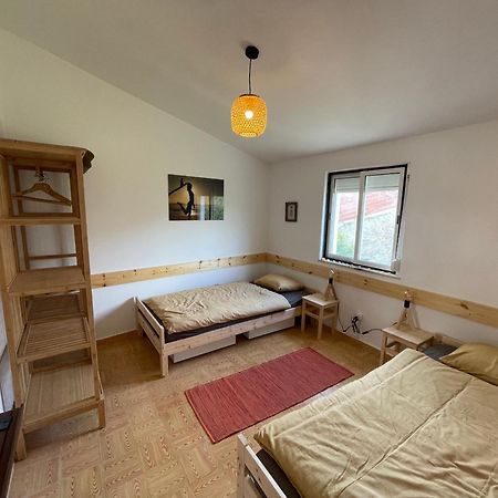 Little Hikers Hostel Raposeira  Buitenkant foto