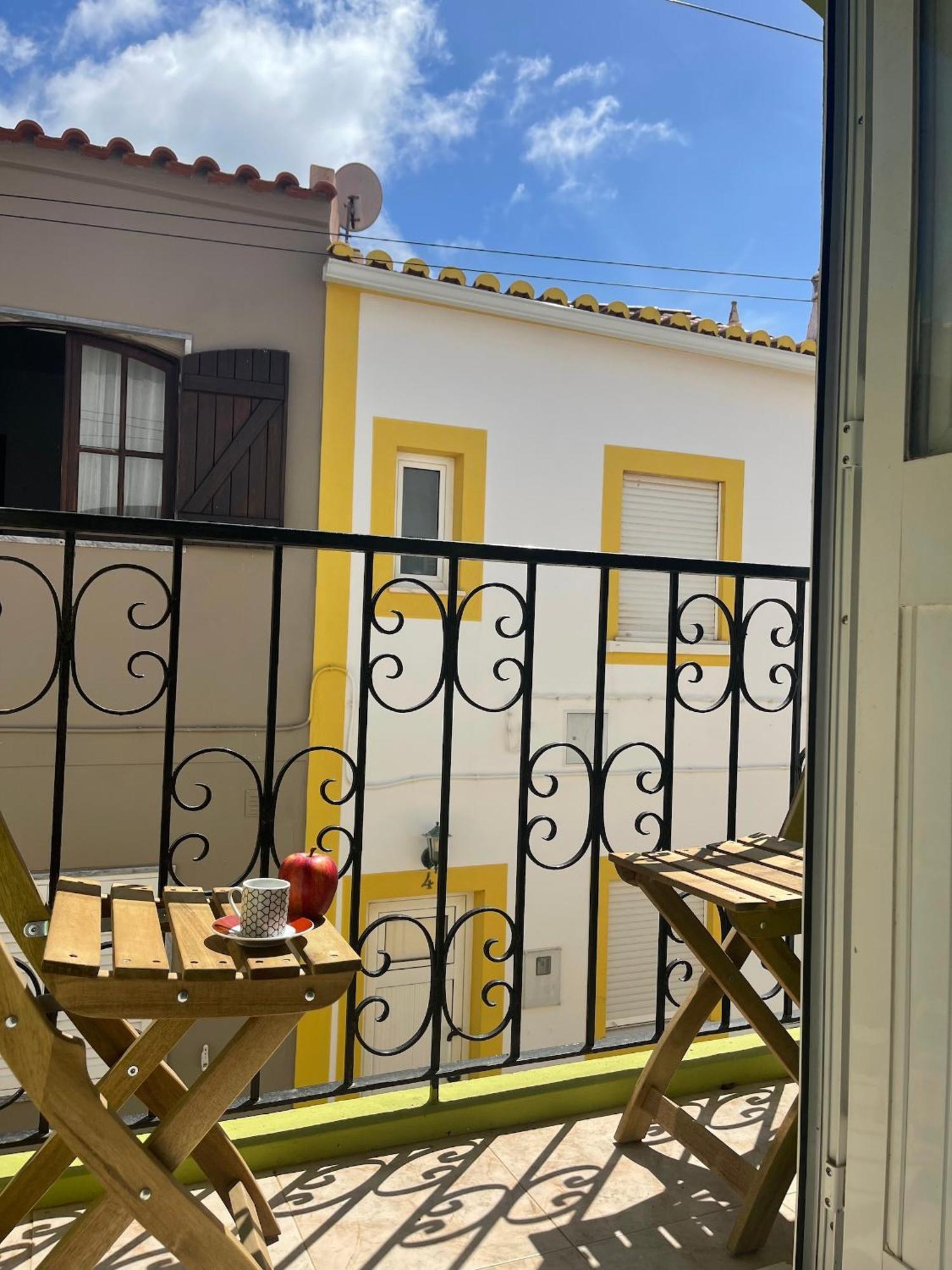 Little Hikers Hostel Raposeira  Buitenkant foto